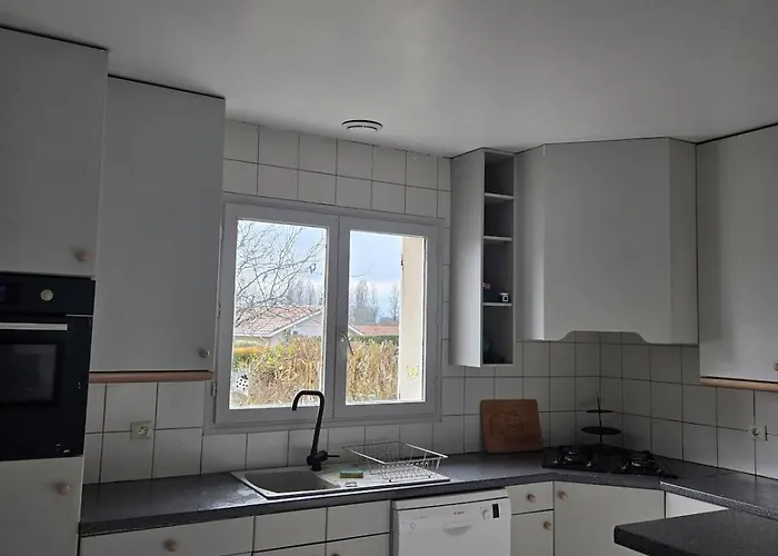 Maison Avec Jardin Et Piscine Au Calme Proche Bordeaux Vakantiehuis *