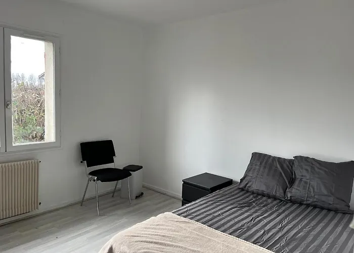 Maison Avec Jardin Et Piscine Au Calme Proche Bordeaux